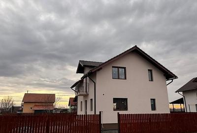 Casă cu 4 camere cu Teren 402 Mp în Central - 12