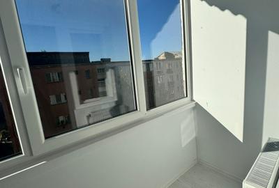 Apartament de vanzare, cu 2 camere, 40 mp, zona Hotvon - 8