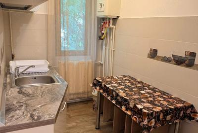 Apartament cu 2 camere semidecomandat în Micro 19 - 3