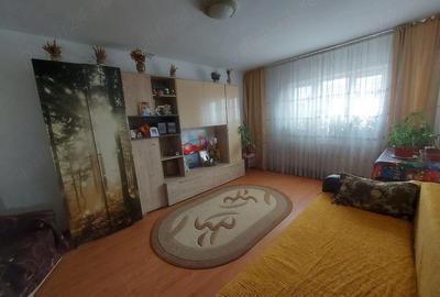 Apartament cu 3 camere decomandat în Micro 11 - 9