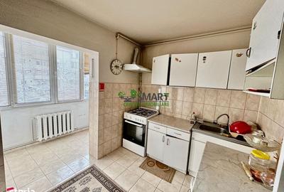 Apartament cu 3 camere decomandat în Republicii - 9