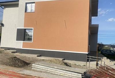 Casă cu 4 camere decomandat în Cug - 4