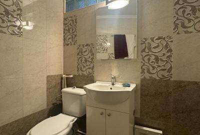 Apartament cu 4 camere semidecomandat în Schei - 15