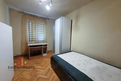 Apartament cu 3 camere decomandat în 7 Noiembrie