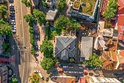 Casă individuală cu 63 camere cu Canalizare în P-ța Romană - 10