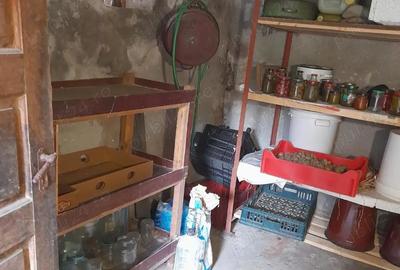 Casă cu 4 camere în Rucăr - 6