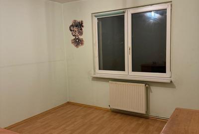 Vand ap. cu 3 cam.in zona Pandurilor - 10