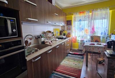 Apartament cu 4 camere semidecomandat în Someș - 13