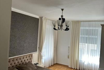 Apartament cu 2 camere, mobilat în Tei