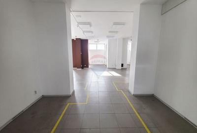 Spațiu comercial, de 828 mp, în 1 Mai - 9