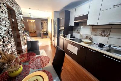 Casă cu 3 camere cu Teren 200 Mp în Central - 3