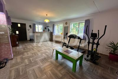 Casa noua 3 camere 300 mp anexe teren liber 1550 mp Margineni - 7