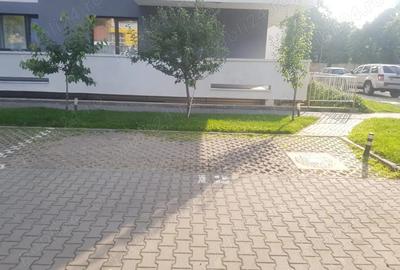 Spațiu comercial, în Răcădău - 2