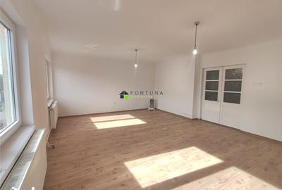 Casă cu 3 camere cu Canalizare în Florilor - 2