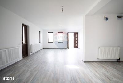 Casă cu 4 camere în Bradu - 4