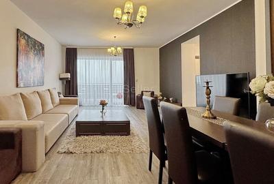 Priveliste spre masivul Postavarul - 2