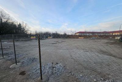 Teren de 1800 mp, în Central - 6