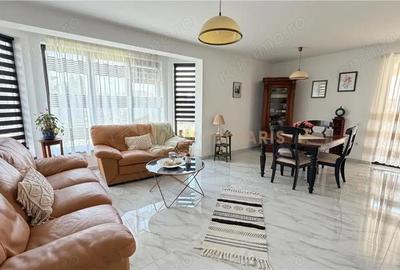 Casă cu Teren 1800 Mp în Central - 2