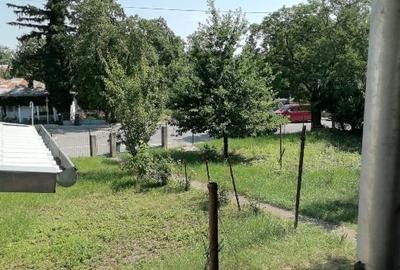 Casă cu teren pe Miorița(Botoșani) - 4