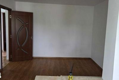 Apartament cu 3 camere decomandat în Ultracentral