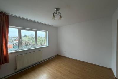 Apartament cu 3 camere decomandat în Trei Stejari - 3