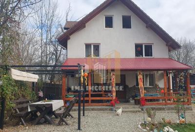 Casă cu 6 camere cu Teren 720 Mp în Predeluț - 16