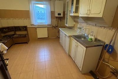 De inchiriat apartament cu 2 camere, mobilat, 200 euro luna - 2