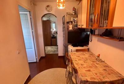 Apartament 4 camere decomandat cu scara interioara, Zona Sar - 1