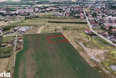 Teren de 2080 mp, în Sânmartin - 2