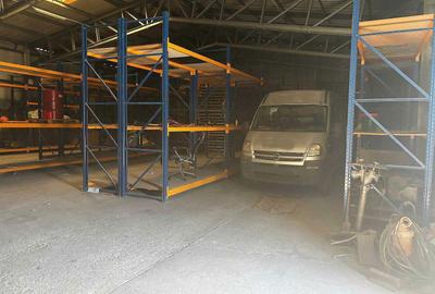 Spațiu comercial, de 1,000 mp, în Central - 5