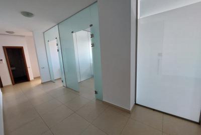 Bd. MAMAIA, spatiu BIROURI, 103 mp., compartimentat 4 birouri, oficiu - 1