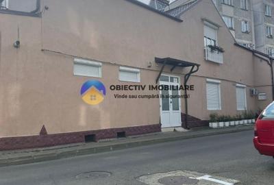 Casă individuală cu 5 camere în Precista
