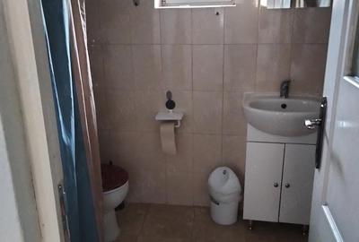 Garsonieră decomandată în Central - 4