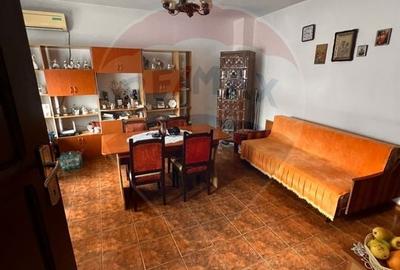 Casa / Vila cu 11 camere de vanzare - 3