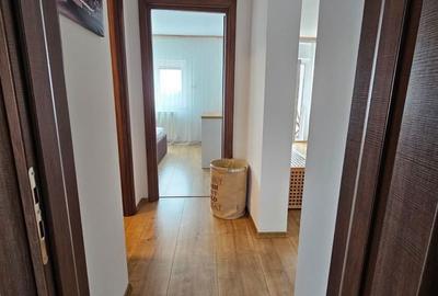 Apartament cu 3 camere semidecomandat în 1 Mai - 5