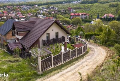Casă cu 4 camere cu Teren 380 Mp în Bucium - 3