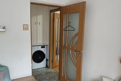 Apartament cu 2 camere semidecomandat, mobilat în Florilor - 4