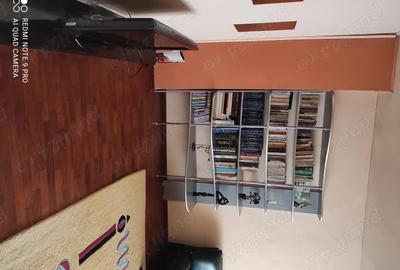 Apartament cu 2 camere decomandat în 22 Decembrie - 18