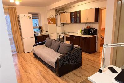 Apartament cu 2 camere semidecomandat, mobilat în 13 Decembrie - 16