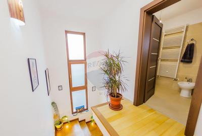 CASA = ACASA in Tautii Magheraus - 3