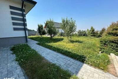Casă cu 4 camere în Breazu - 13
