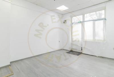 Spațiu comercial, de 17 mp, în Eroii Revoluției - 3