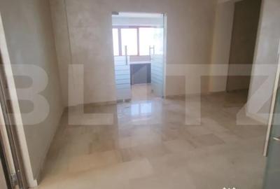 Spațiu comercial, de 130 mp, în Central - 7