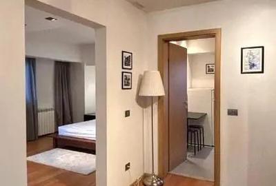 Garsonieră decomandată, mobilată în Unirii