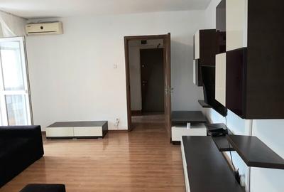 Apartament cu 3 camere semidecomandat, mobilat în Colentina - 2