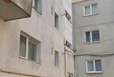 Apartament cu 3 camere decomandat în Zorilor - 1
