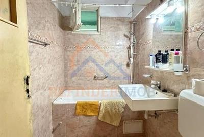 Apartament de vanzare cu 3 camere, zona Titan - 9