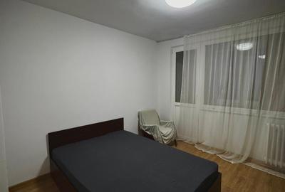 Apartament cu 3 camere semidecomandat în Bucur Obor - 1