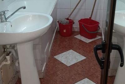 Garsonieră decomandată în Micro 20 - 4