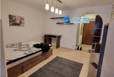 Garsonieră decomandată în Titan - 2